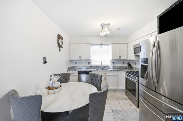 114 4th Street, Newark, NJ 07107