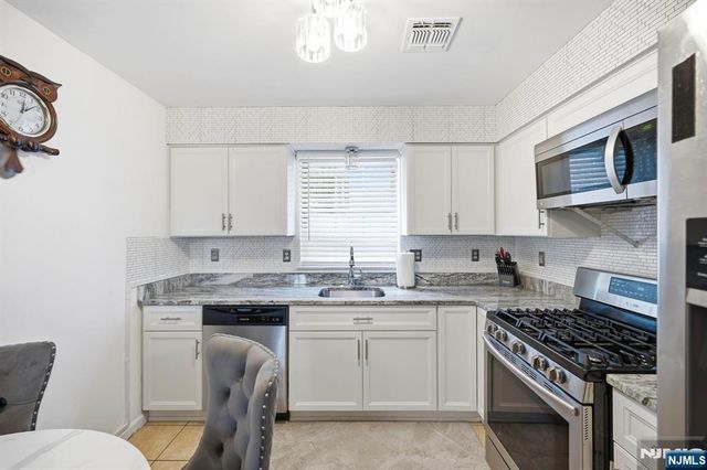 114 4th Street, Newark, NJ 07107