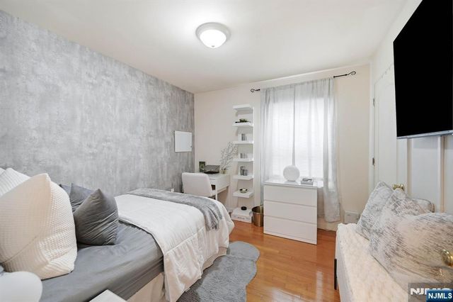 114 4th Street, Newark, NJ 07107