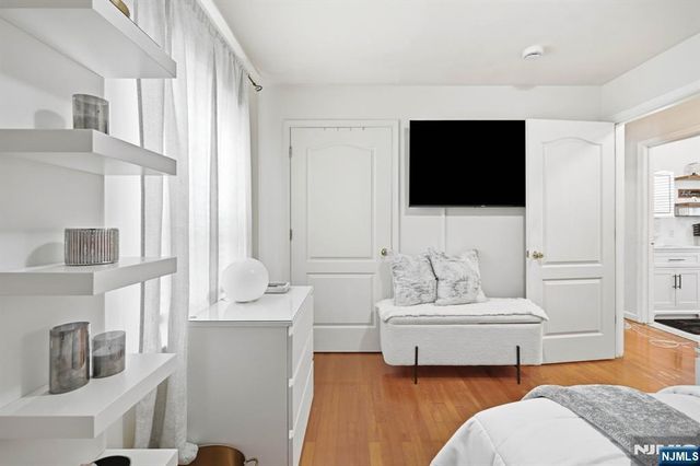 114 4th Street, Newark, NJ 07107