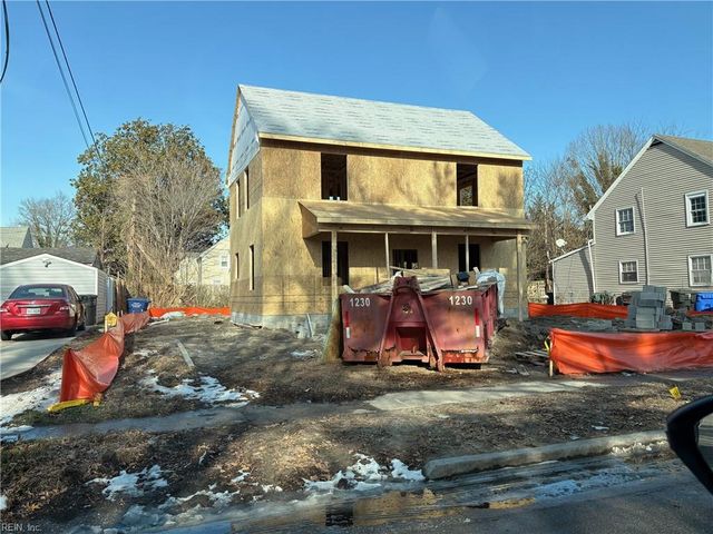 5 Barney PL, Portsmouth, VA 23702