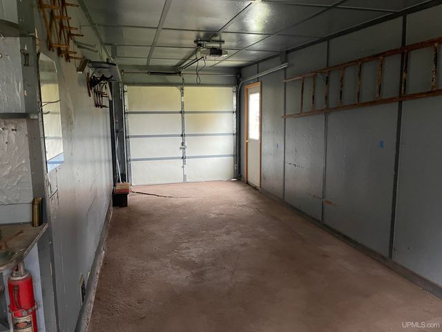 224 E Coolidge Avenue, Ironwood, MI 49938