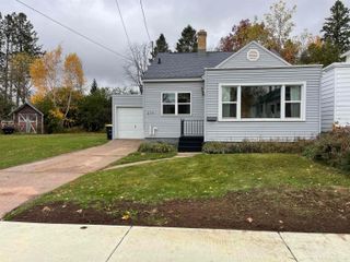 224 E Coolidge Avenue, Ironwood, MI 49938