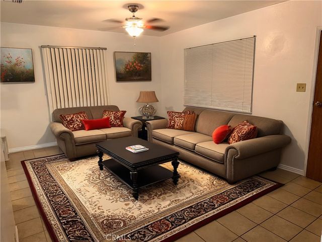 843 W Walnut B, Monrovia, CA 91016