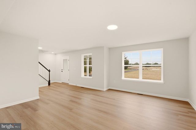 930 AURA RD, Monroeville, NJ 08343