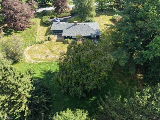 9 Brantwood Estates, Mansfield Twp., NJ 07840