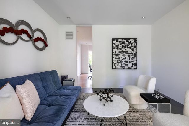 7405 HELMSDALE RD, Bethesda, MD 20817