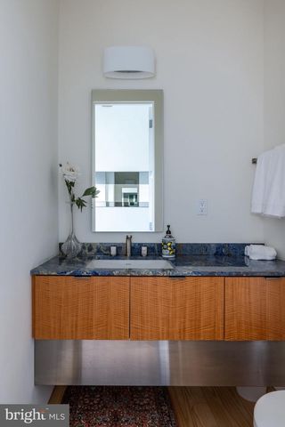 7405 HELMSDALE RD, Bethesda, MD 20817