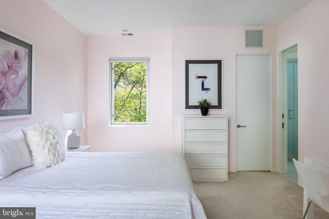 7405 HELMSDALE RD, Bethesda, MD 20817