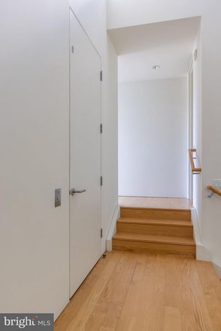 7405 HELMSDALE RD, Bethesda, MD 20817