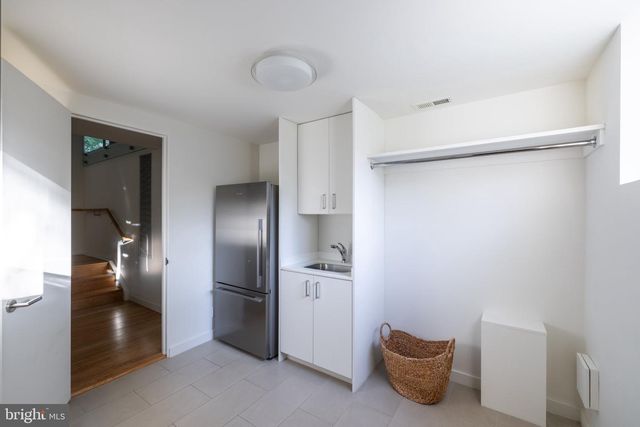 7405 HELMSDALE RD, Bethesda, MD 20817