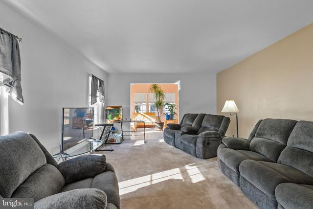 20 EAGLE RIDGE DR, Mantua, NJ 08051