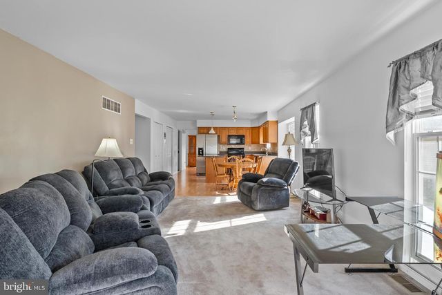 20 EAGLE RIDGE DR, Mantua, NJ 08051