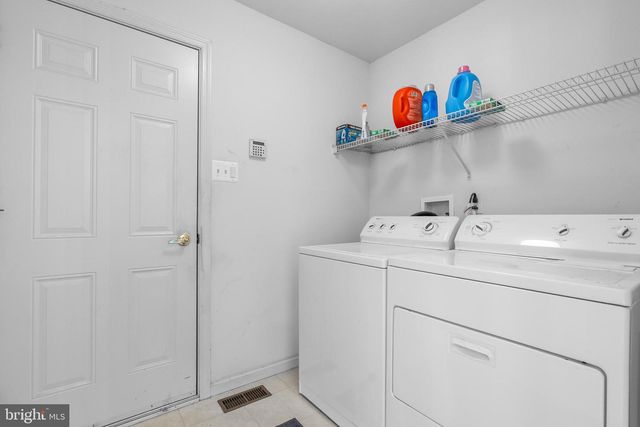 20 EAGLE RIDGE DR, Mantua, NJ 08051