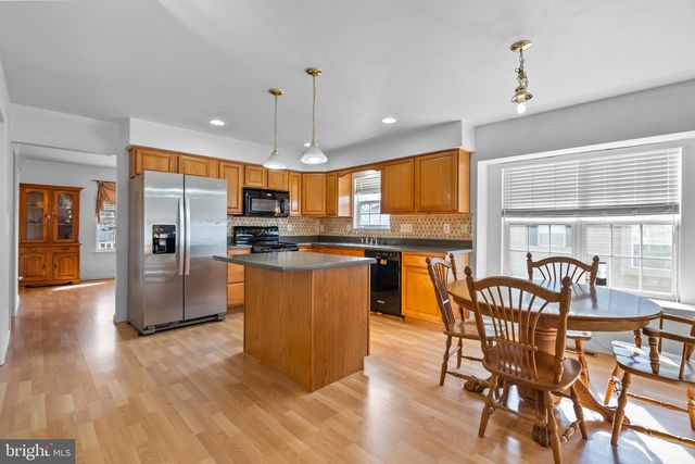 20 EAGLE RIDGE DR, Mantua, NJ 08051