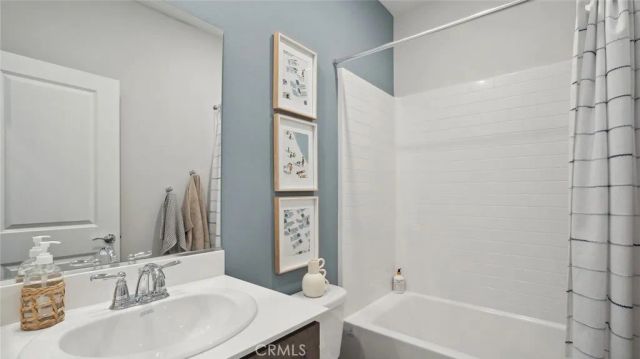 28884 Camino Santiago, Winchester, CA 92596