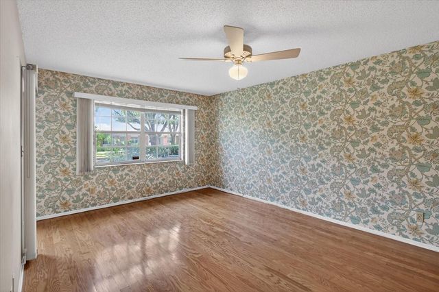 2211 LARK CIRCLE W D, Palm Harbor, FL 34684