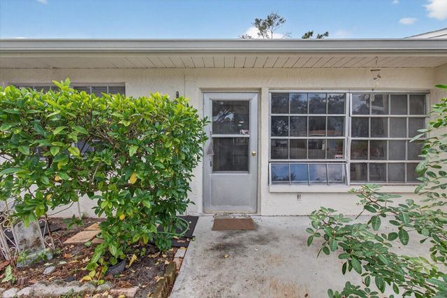 2211 LARK CIRCLE W D, Palm Harbor, FL 34684