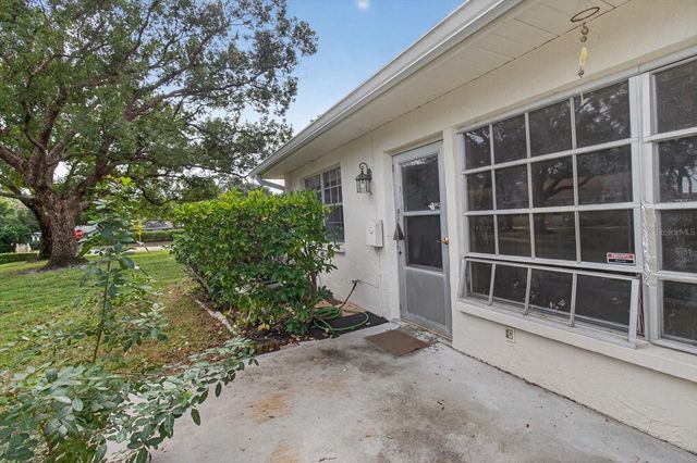 2211 LARK CIRCLE W D, Palm Harbor, FL 34684