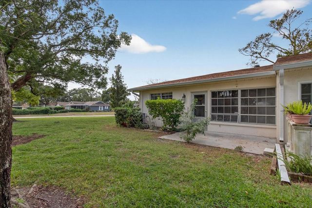 2211 LARK CIRCLE W D, Palm Harbor, FL 34684