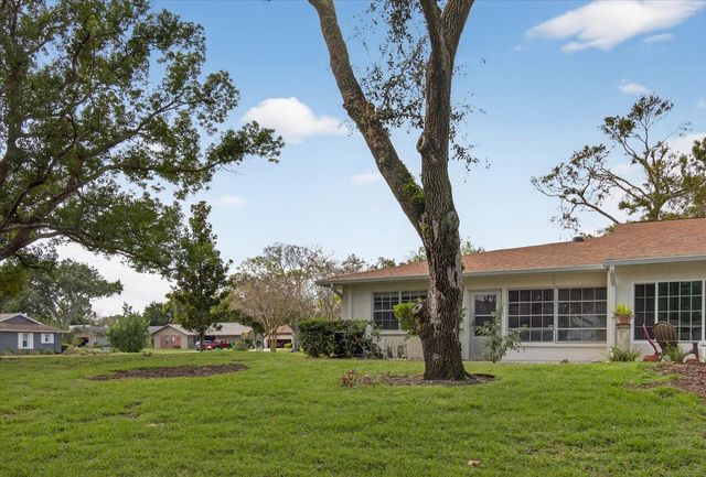 2211 LARK CIRCLE W D, Palm Harbor, FL 34684