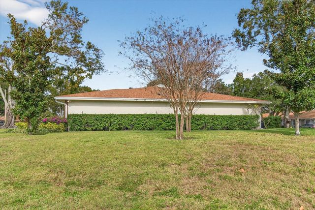 2211 LARK CIRCLE W D, Palm Harbor, FL 34684