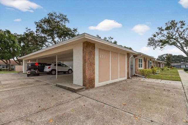 2211 LARK CIRCLE W D, Palm Harbor, FL 34684