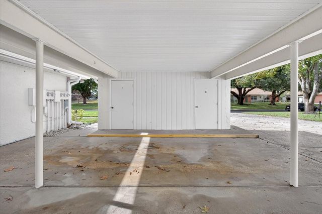 2211 LARK CIRCLE W D, Palm Harbor, FL 34684