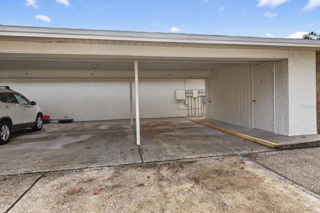 2211 LARK CIRCLE W D, Palm Harbor, FL 34684