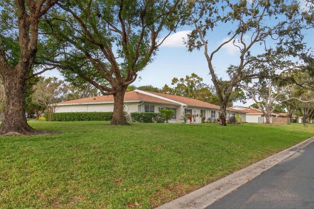 2211 LARK CIRCLE W D, Palm Harbor, FL 34684