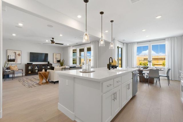 8431 Kyler Rd, Elk Grove, CA 95757