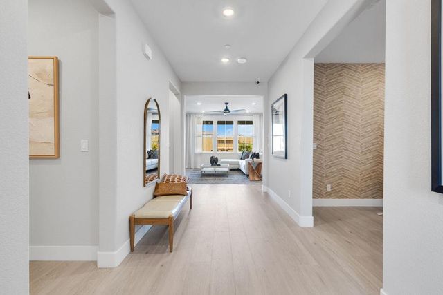 8431 Kyler Rd, Elk Grove, CA 95757