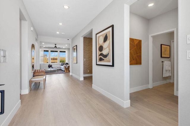 8431 Kyler Rd, Elk Grove, CA 95757