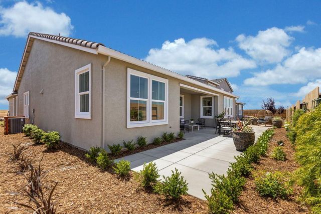 8431 Kyler Rd, Elk Grove, CA 95757