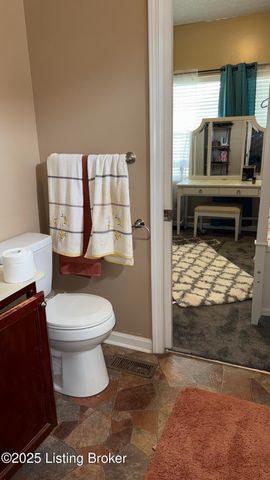 1606 Louis Coleman Jr Dr, Louisville, KY 40211