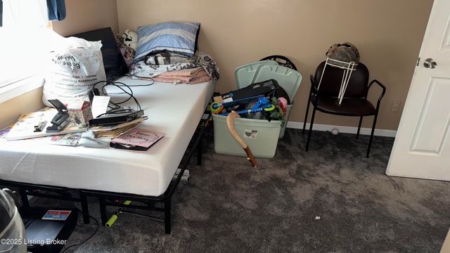 1606 Louis Coleman Jr Dr, Louisville, KY 40211