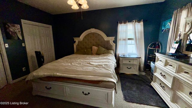 1606 Louis Coleman Jr Dr, Louisville, KY 40211