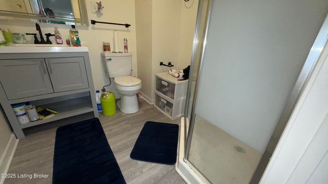 1606 Louis Coleman Jr Dr, Louisville, KY 40211