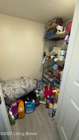 1606 Louis Coleman Jr Dr, Louisville, KY 40211