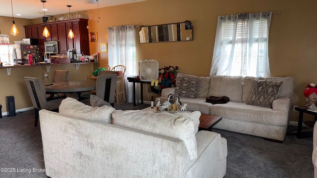 1606 Louis Coleman Jr Dr, Louisville, KY 40211