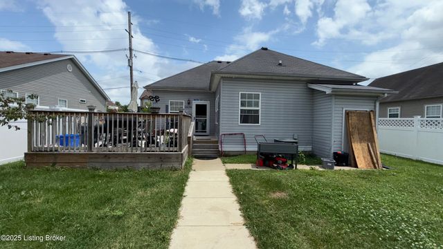 1606 Louis Coleman Jr Dr, Louisville, KY 40211