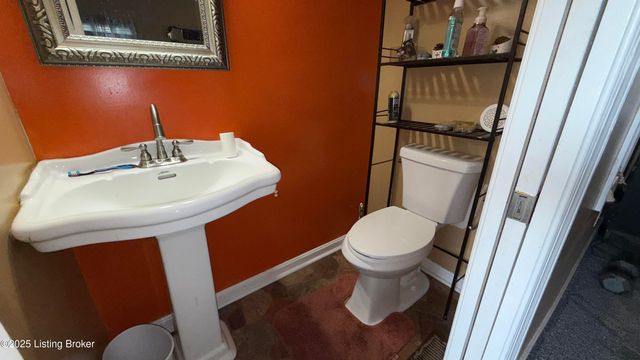 1606 Louis Coleman Jr Dr, Louisville, KY 40211