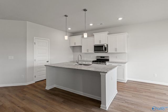 102 Striker Lane, Harvest, AL 35749