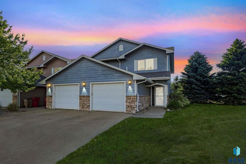 6501 S Santa Rosa Pl Place, Sioux Falls, SD 57108
