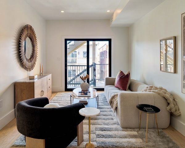 246 Bremen St 3, Boston, MA 02128