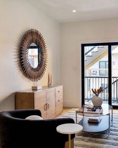 246 Bremen St 3, Boston, MA 02128