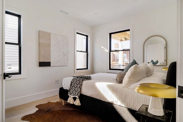 246 Bremen St 3, Boston, MA 02128