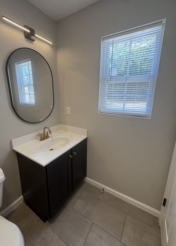 2214 Burns St, Nashville, TN 37216