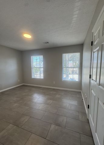 2214 Burns St, Nashville, TN 37216