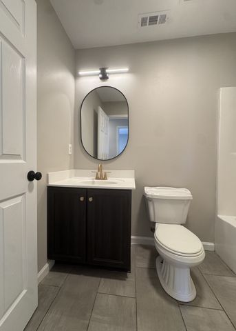 2214 Burns St, Nashville, TN 37216